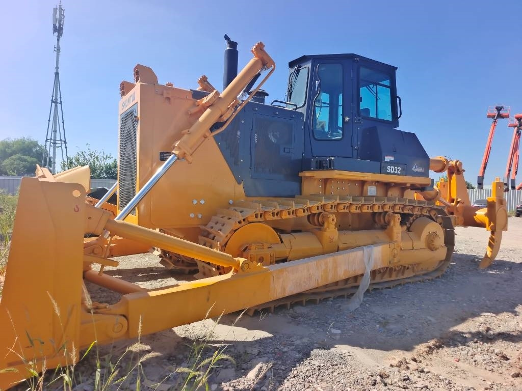 Buldózer Shantui SD 32: 7 kép.