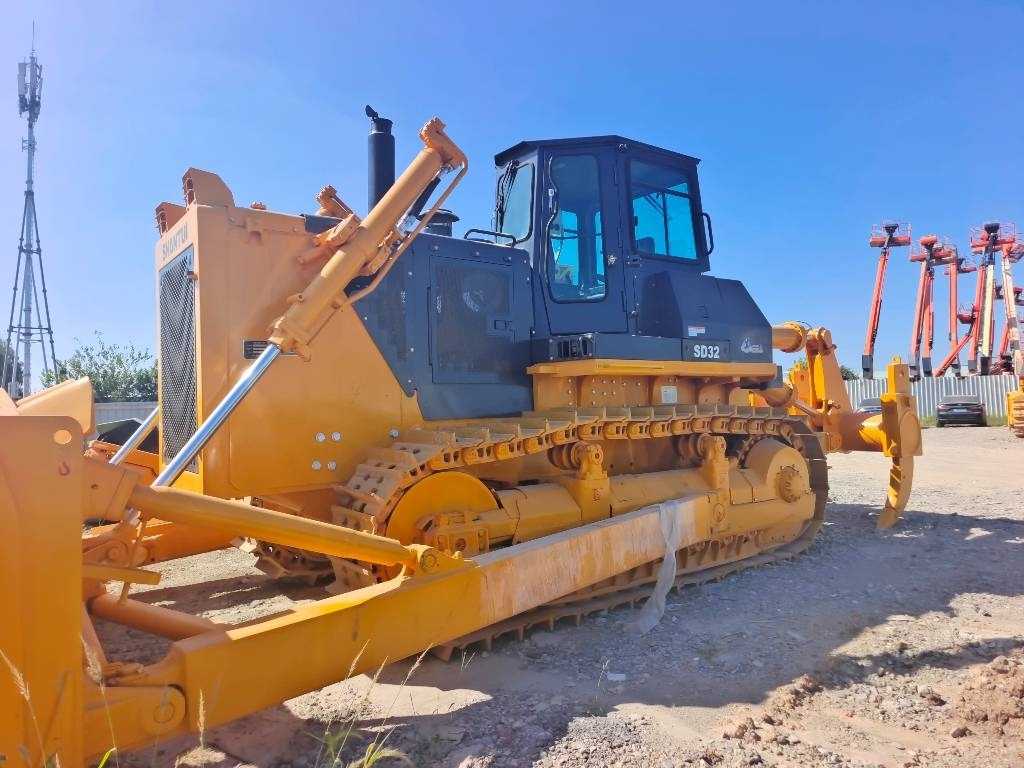 Buldózer Shantui SD 32: 8 kép.