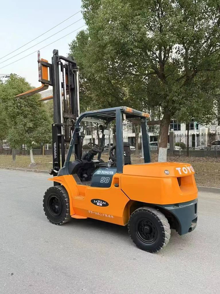 Toyota FD 50 - Dízel targonca: 5 kép. Toyota FD 50 - Dízel targonca: 5 kép.