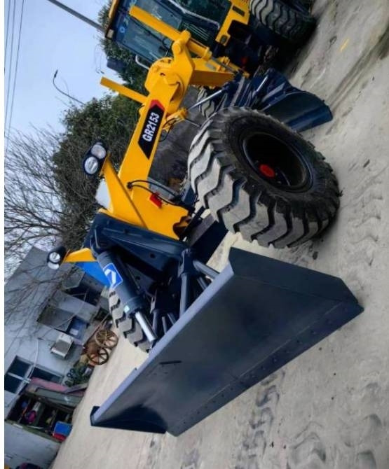 XCMG GR 2153 - Gréder: 5 kép. XCMG GR 2153 - Gréder: 5 kép.