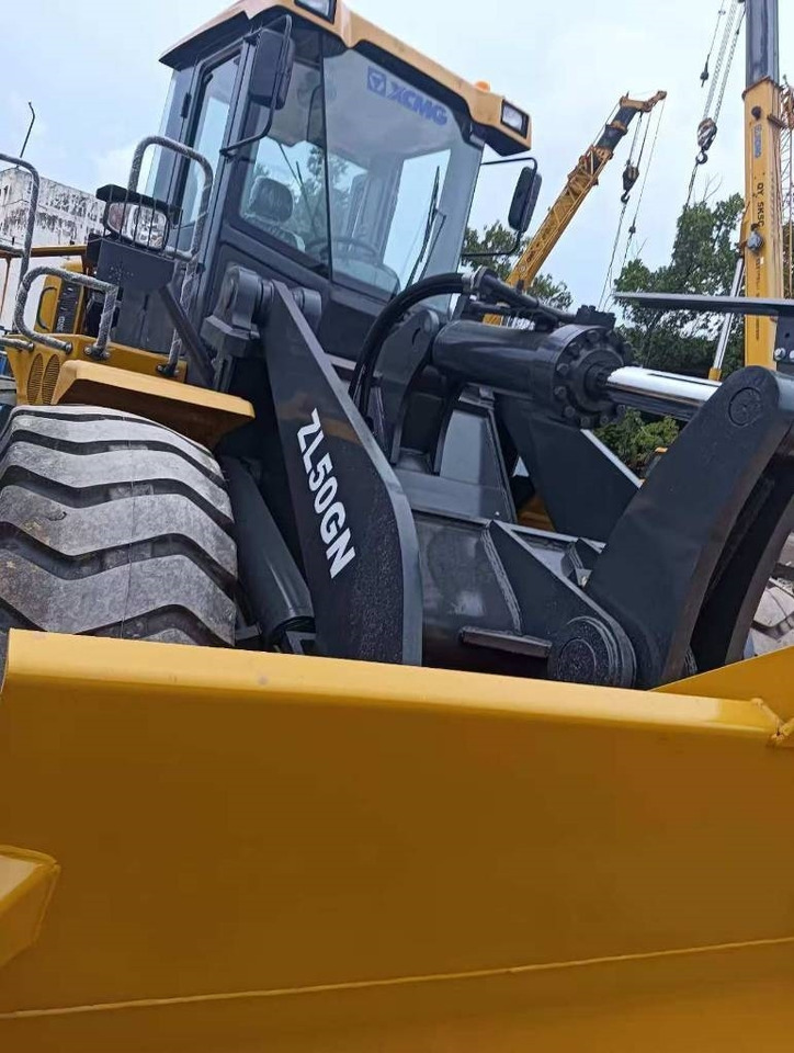 XCMG ZL 50 GN - Gumikerekes homlokrakodó: 5 kép. XCMG ZL 50 GN - Gumikerekes homlokrakodó: 5 kép.