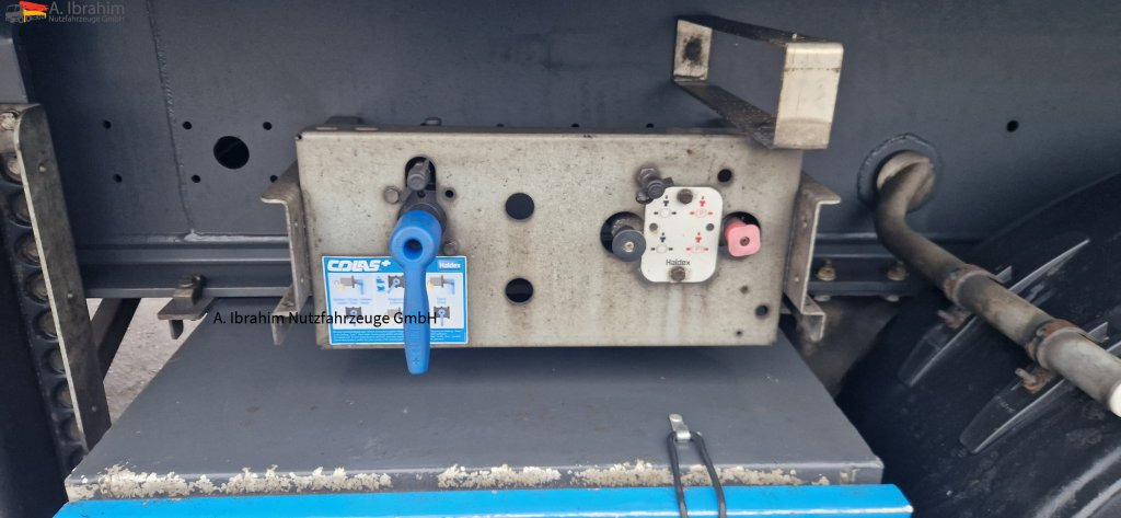 ANDERE H&W 55 cbm Kippmulde, Topzustand - Félpótkocsi billenőplatós: 3 kép. ANDERE H&W 55 cbm Kippmulde, Topzustand - Félpótkocsi billenőplatós: 3 kép.