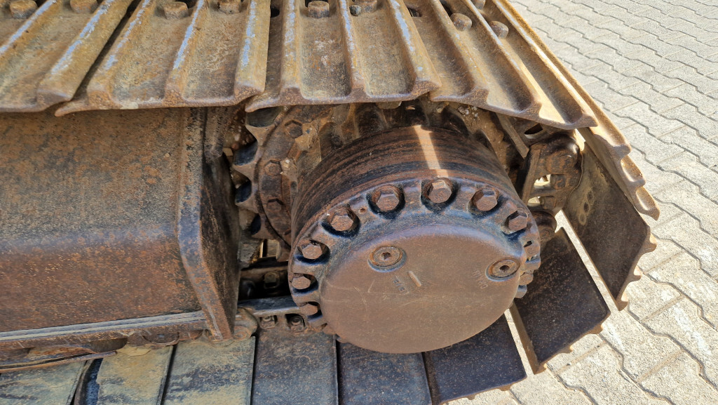 CAT 324 D Zustand gut, deutsche Maschine 8016h original - Lánctalpas kotró: 2 kép. CAT 324 D Zustand gut, deutsche Maschine 8016h original - Lánctalpas kotró: 2 kép.