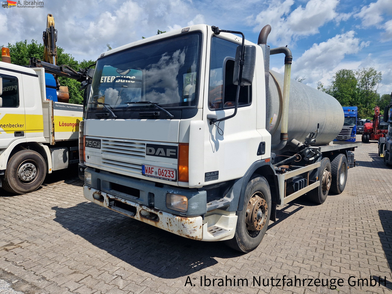 Daf CF 290 Wassertank 13500 L, Tank verzinkt Vorlauf- Lift- Lenkachse - Tartályos teherautó: 1 kép. Daf CF 290 Wassertank 13500 L, Tank verzinkt Vorlauf- Lift- Lenkachse - Tartályos teherautó: 1 kép.