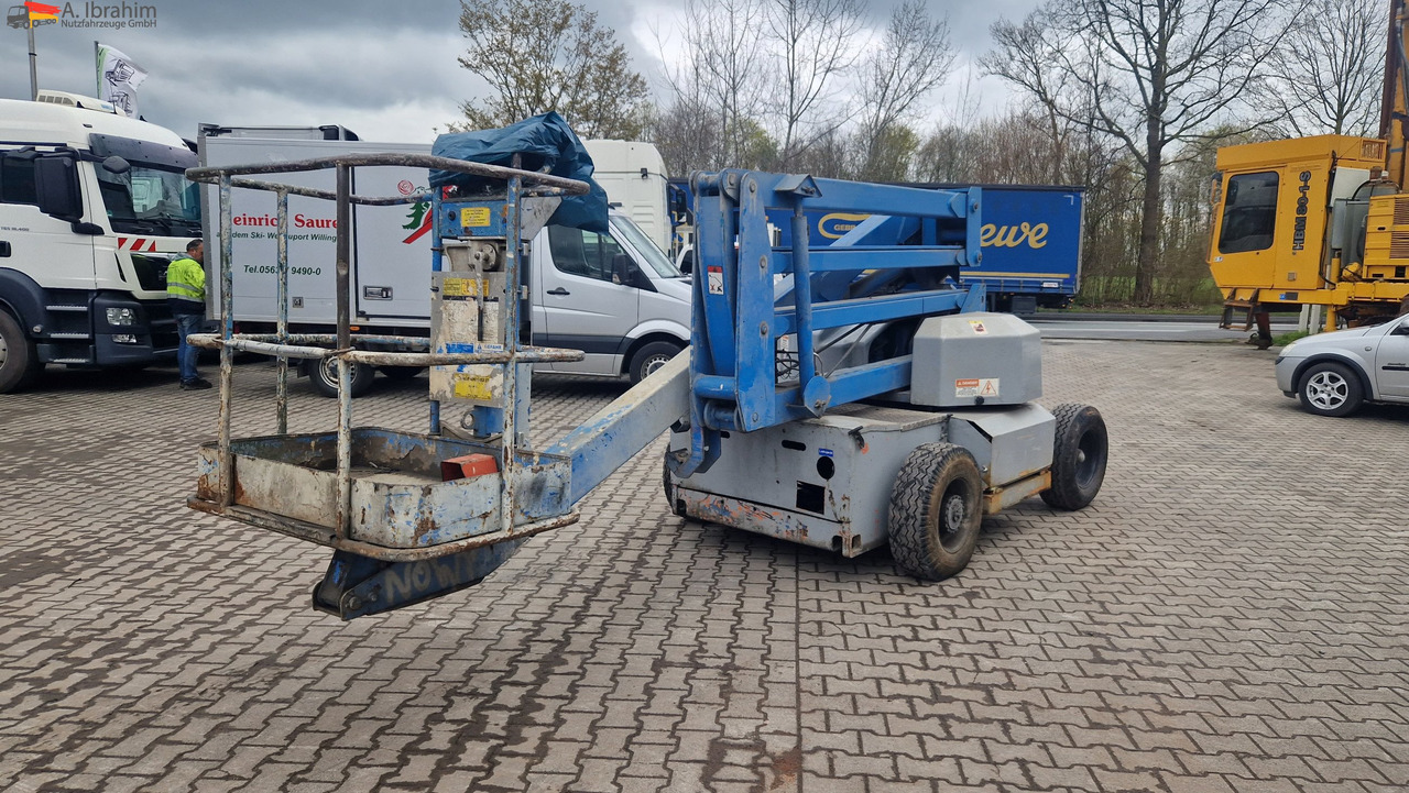Genie 45/22 Elektro 15,70 m Höhe, 7,70 m Reichweite dem Alter entspr. - Személyemelő: 5 kép. Genie 45/22 Elektro 15,70 m Höhe, 7,70 m Reichweite dem Alter entspr. - Személyemelő: 5 kép.