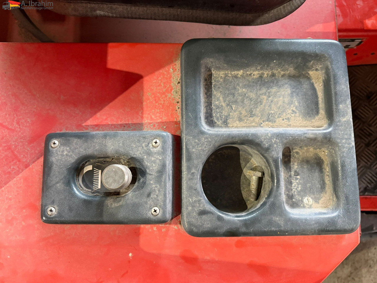 Hako Jonas 1450 V | 13 KW | 541 Betriebsstunden - Utcaseprő gép: 4 kép. Hako Jonas 1450 V | 13 KW | 541 Betriebsstunden - Utcaseprő gép: 4 kép.