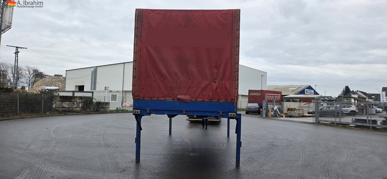 Kögel Wechselbrücke EN 74 9 Stck. identisch vorhanden Edscha Verdeck | 7,45 m lang - Ponyvás felépítmény: 4 kép. Kögel Wechselbrücke EN 74 9 Stck. identisch vorhanden Edscha Verdeck | 7,45 m lang - Ponyvás felépítmény: 4 kép.