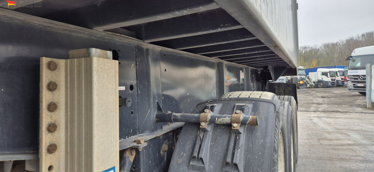 Langendorf SKA24/30 Zustand normal - Félpótkocsi billenőplatós: 2 kép. Langendorf SKA24/30 Zustand normal - Félpótkocsi billenőplatós: 2 kép.