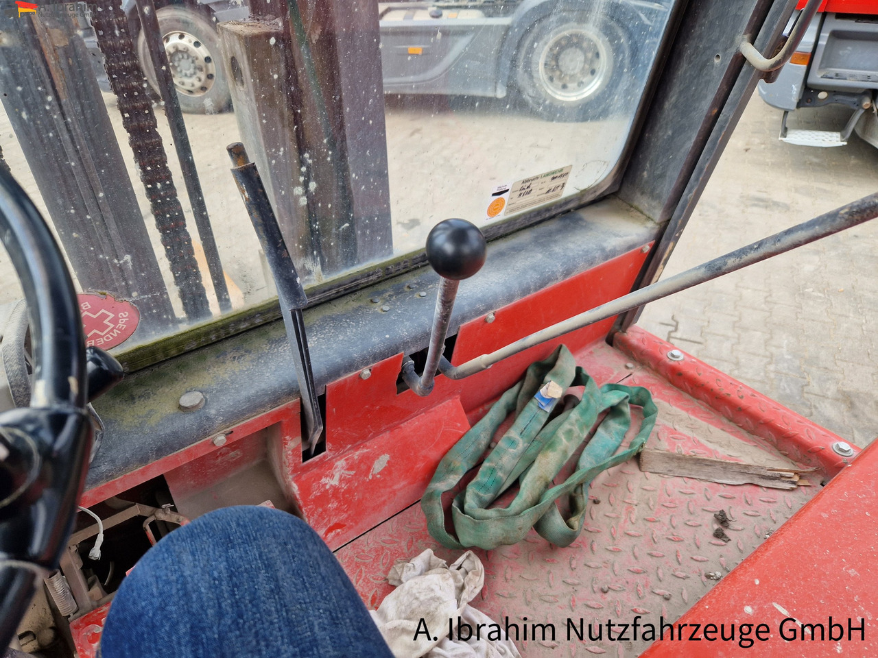 Linde H60 Tragfähigkeit 6000 kg ,3800 mm Hubhöhe, 2x vorhanden - Dízel targonca: 2 kép. Linde H60 Tragfähigkeit 6000 kg ,3800 mm Hubhöhe, 2x vorhanden - Dízel targonca: 2 kép.