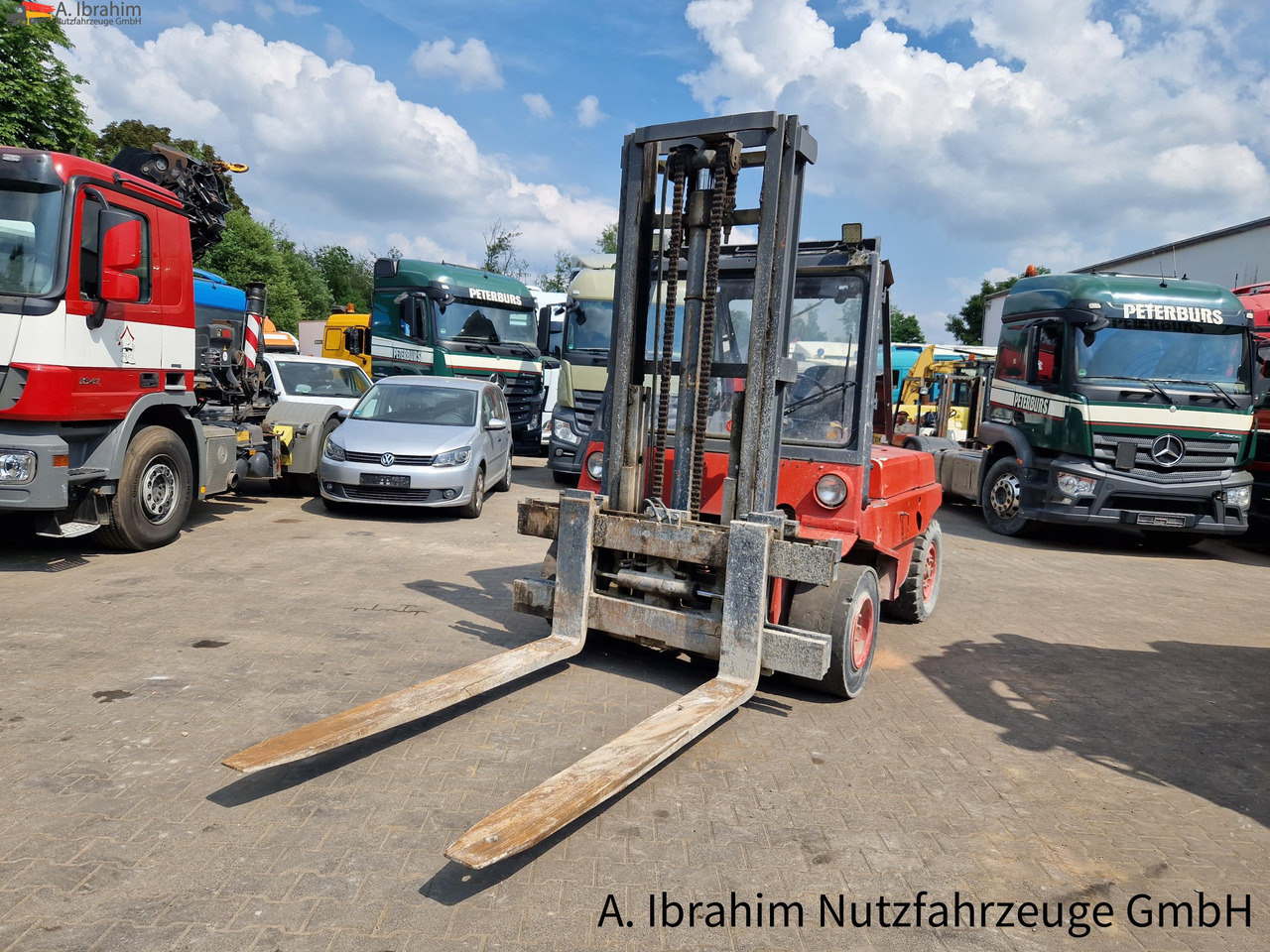 Linde H60 Tragfähigkeit 6000 kg ,3800 mm Hubhöhe, 2x vorhanden - Dízel targonca: 5 kép. Linde H60 Tragfähigkeit 6000 kg ,3800 mm Hubhöhe, 2x vorhanden - Dízel targonca: 5 kép.