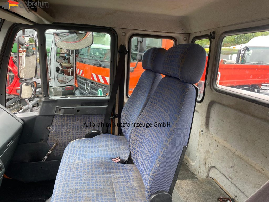 MAN L2000 Rost ja (Aufbau), sonst Zustand gut - Billenőplatós kisteherautó: 2 kép. MAN L2000 Rost ja (Aufbau), sonst Zustand gut - Billenőplatós kisteherautó: 2 kép.