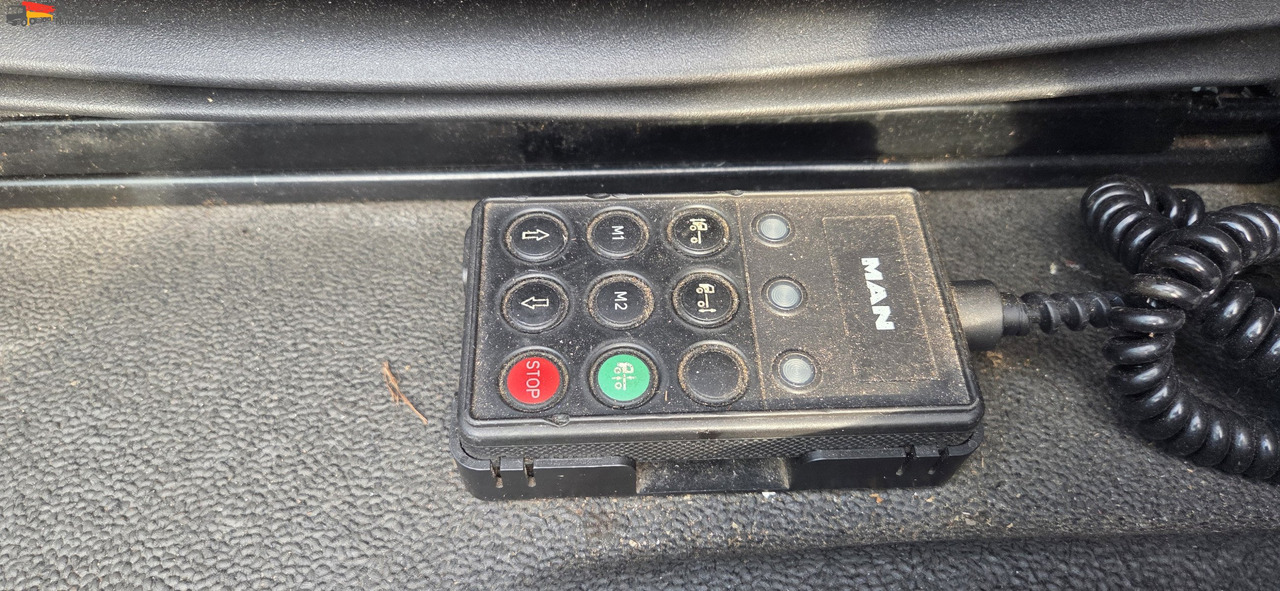 MAN TGM 18.290 Carrier Supra 950 U | LBW | 2 Kammer MT | Schneeketten - Hűtős teherautó: 4 kép. MAN TGM 18.290 Carrier Supra 950 U | LBW | 2 Kammer MT | Schneeketten - Hűtős teherautó: 4 kép.