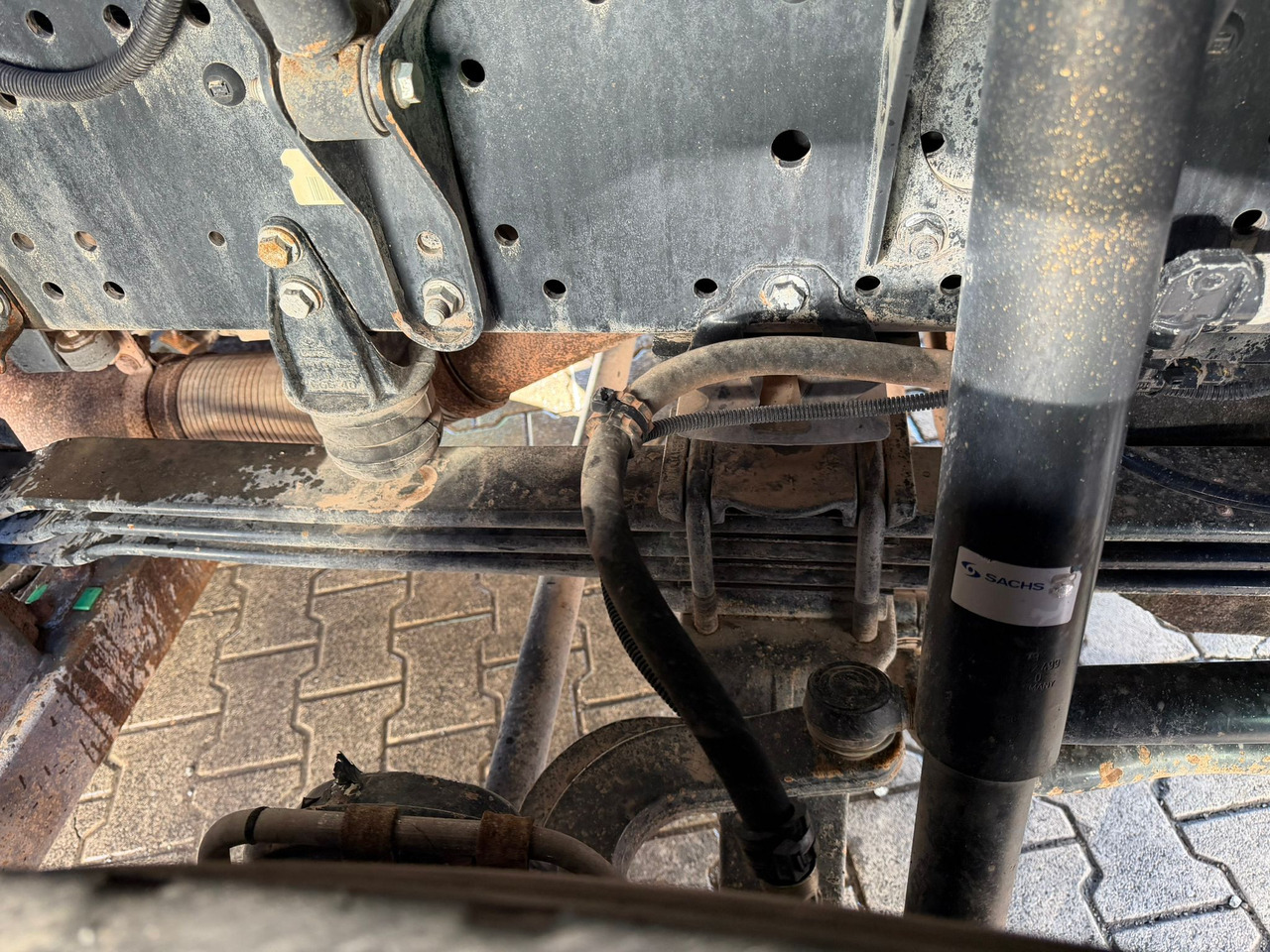 MAN TGS 18.440 Brock SL 280 2 Jumbo S 2 Seiten + HD | 12053 St. - Utcaseprő gép: 5 kép. MAN TGS 18.440 Brock SL 280 2 Jumbo S 2 Seiten + HD | 12053 St. - Utcaseprő gép: 5 kép.