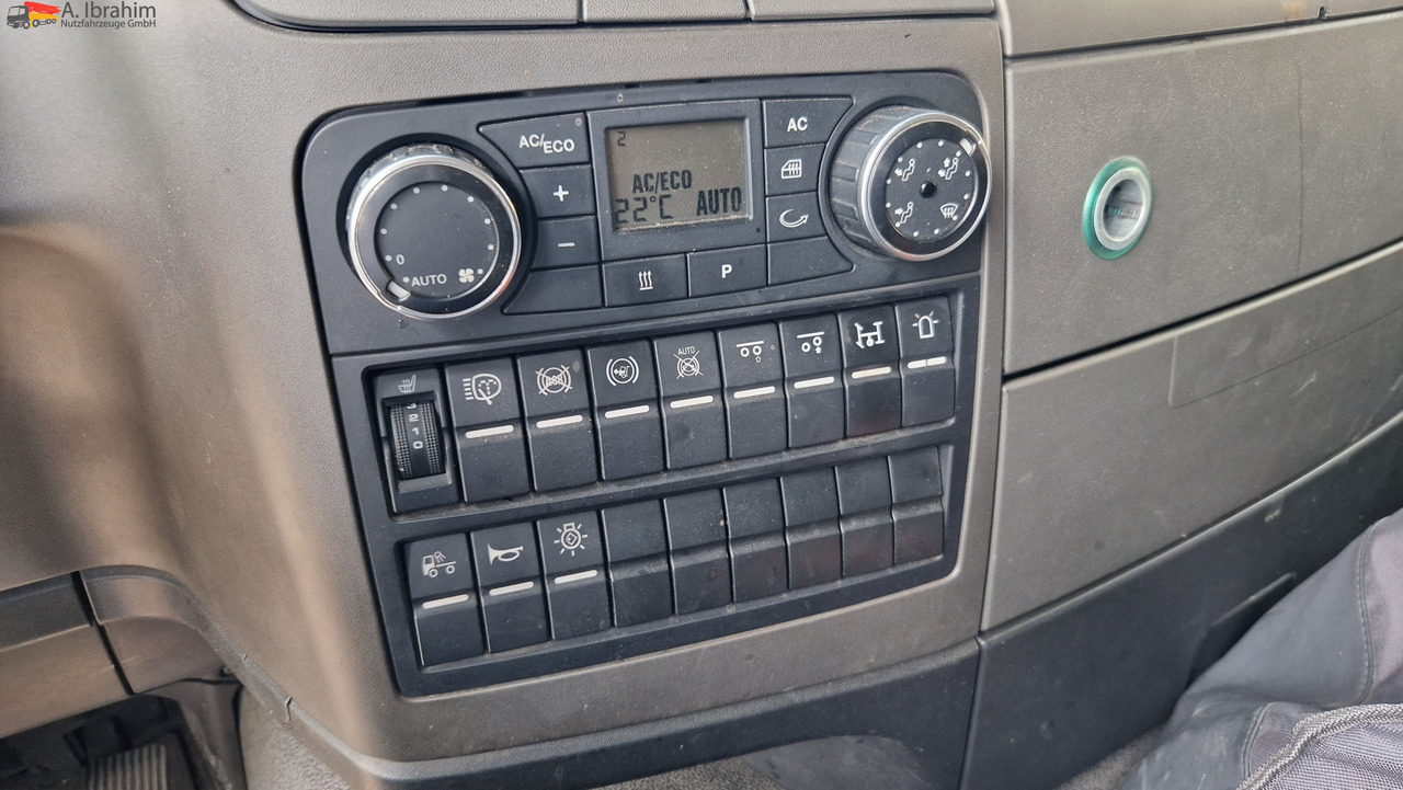 MAN TGS 26.400 PK 15001 Performance Lift-Lenkachse | 6x2 | Aufsitzkran - Darus autó, Platós teherautó: 3 kép. MAN TGS 26.400 PK 15001 Performance Lift-Lenkachse | 6x2 | Aufsitzkran - Darus autó, Platós teherautó: 3 kép.