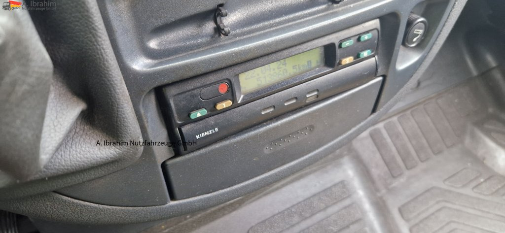 Mercedes-Benz 413 CDI Tiefkühlfächer, autom. Verkaufsklappe Basis ist ok - Hűtős kisteherautó: 2 kép. Mercedes-Benz 413 CDI Tiefkühlfächer, autom. Verkaufsklappe Basis ist ok - Hűtős kisteherautó: 2 kép.