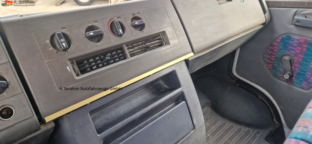 Mercedes-Benz 611 D Meiller Kipper Tüv 2026 - Billenőplatós teherautó: 2 kép. Mercedes-Benz 611 D Meiller Kipper Tüv 2026 - Billenőplatós teherautó: 2 kép.