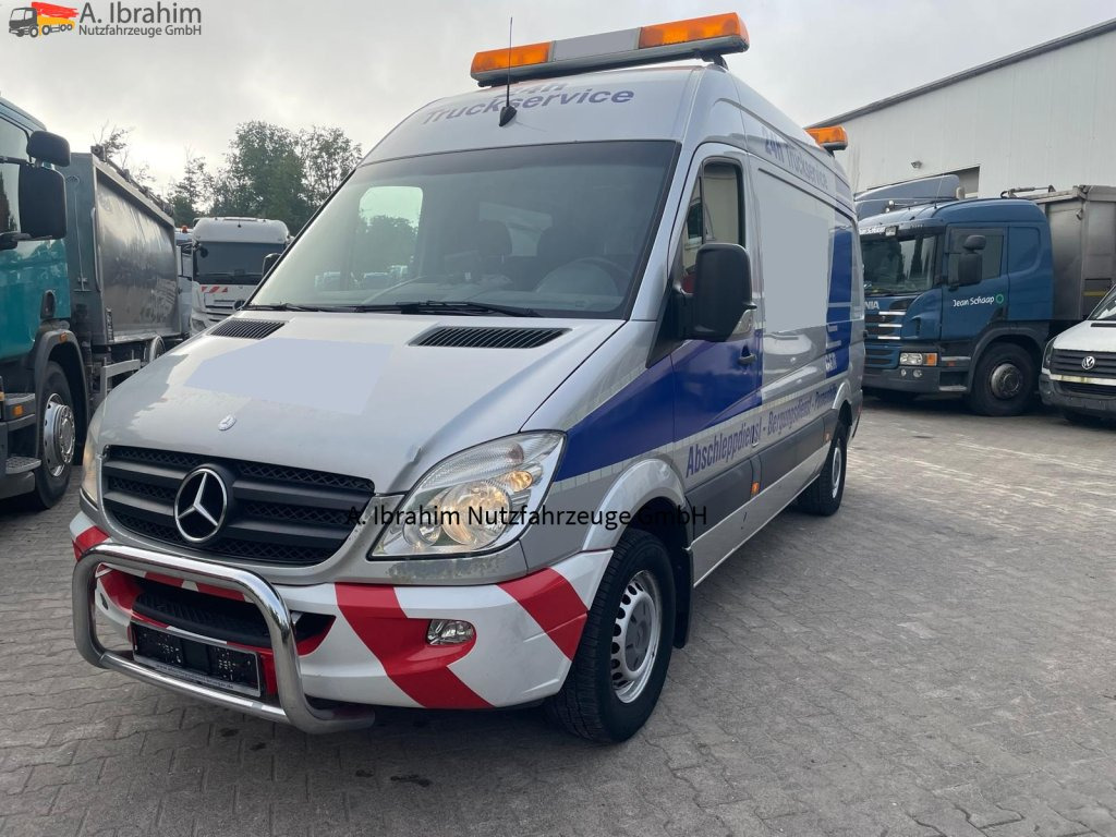 Mercedes-Benz DB 313 Sprinter Werstatt, Service, einsatzbereit ATM mit ca. 160 tkm - Kis furgon: 1 kép. Mercedes-Benz DB 313 Sprinter Werstatt, Service, einsatzbereit ATM mit ca. 160 tkm - Kis furgon: 1 kép.
