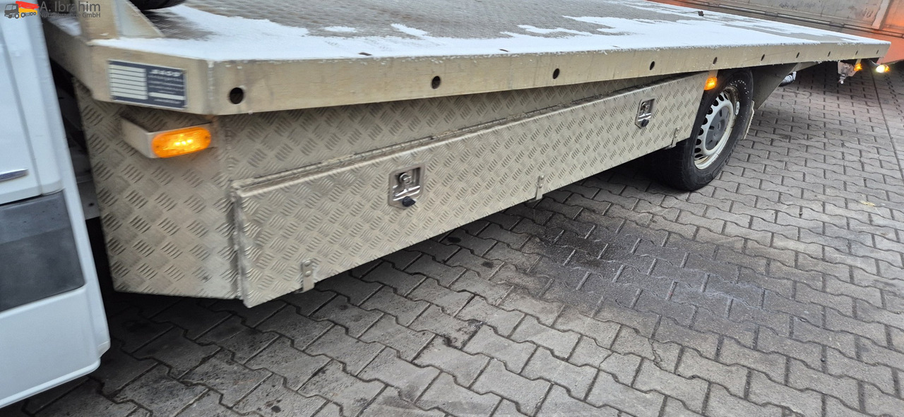 Mercedes-Benz Sprinter DB 319 CDI Automatik, Tempomat, ATM bei 290 tkm - Vontató: 5 kép. Mercedes-Benz Sprinter DB 319 CDI Automatik, Tempomat, ATM bei 290 tkm - Vontató: 5 kép.