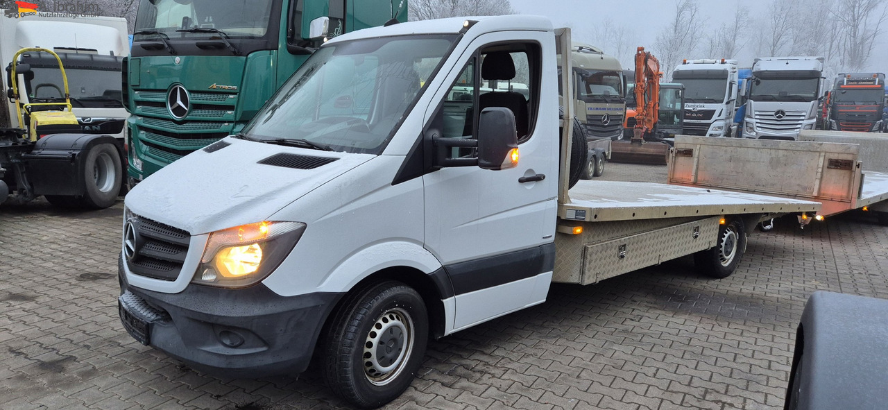 Mercedes-Benz Sprinter DB 319 CDI Automatik, Tempomat, ATM bei 290 tkm - Vontató: 1 kép. Mercedes-Benz Sprinter DB 319 CDI Automatik, Tempomat, ATM bei 290 tkm - Vontató: 1 kép.