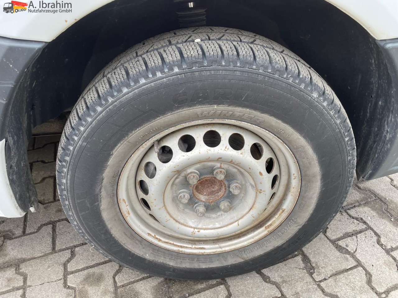 Mercedes-Benz Sprinter DB 319 CDI Geschlossen Kasten | 15 m³ | V6 | 4.5 m Radstand - Furgon: 4 kép. Mercedes-Benz Sprinter DB 319 CDI Geschlossen Kasten | 15 m³ | V6 | 4.5 m Radstand - Furgon: 4 kép.