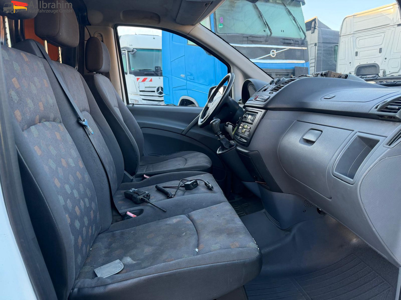 Mercedes-Benz Vito 116 CDI Standheizung | BF 3 | GST Anlage - Büféautó: 3 kép. Mercedes-Benz Vito 116 CDI Standheizung | BF 3 | GST Anlage - Büféautó: 3 kép.