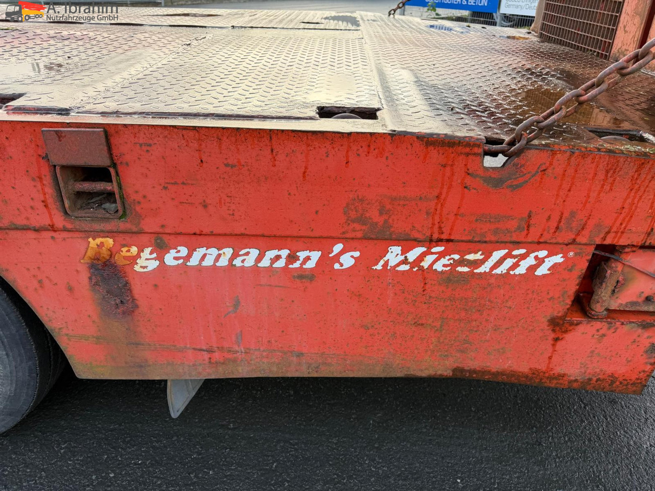 Nooteboom OSD-48-03 V/L ausziehbar | 1 x Lenkachse | Rampen - Félpótkocsi mélybölcsős: 5 kép. Nooteboom OSD-48-03 V/L ausziehbar | 1 x Lenkachse | Rampen - Félpótkocsi mélybölcsős: 5 kép.