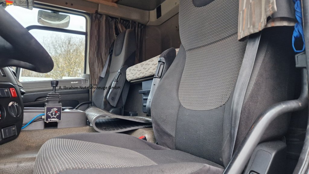 Daf CF 440 Hochdach deutsches Fahrzeug, fehlerfrei im Display - Nyergesvontató: 4 kép. Daf CF 440 Hochdach deutsches Fahrzeug, fehlerfrei im Display - Nyergesvontató: 4 kép.
