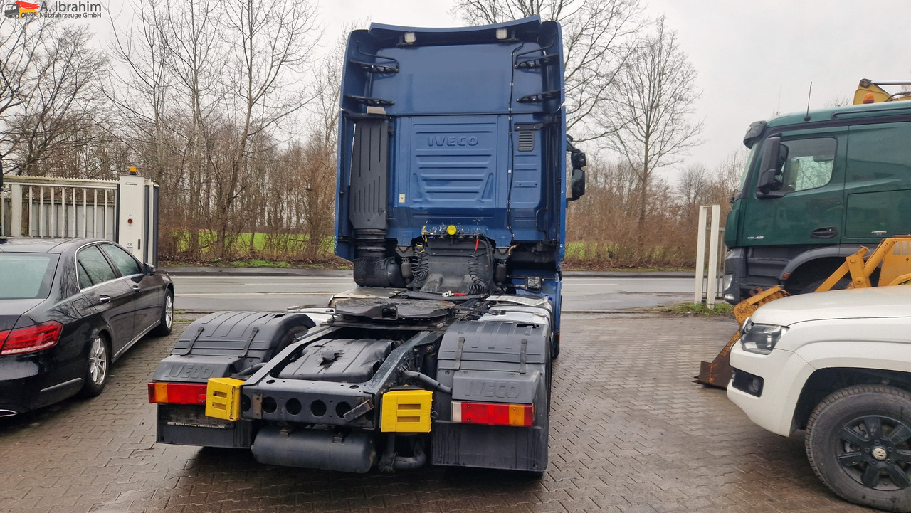 Iveco AS440T Lowdeck Stralis 450 Euro 6 deutsches Fahrzeug 1. Hand - Nyergesvontató: 3 kép. Iveco AS440T Lowdeck Stralis 450 Euro 6 deutsches Fahrzeug 1. Hand - Nyergesvontató: 3 kép.