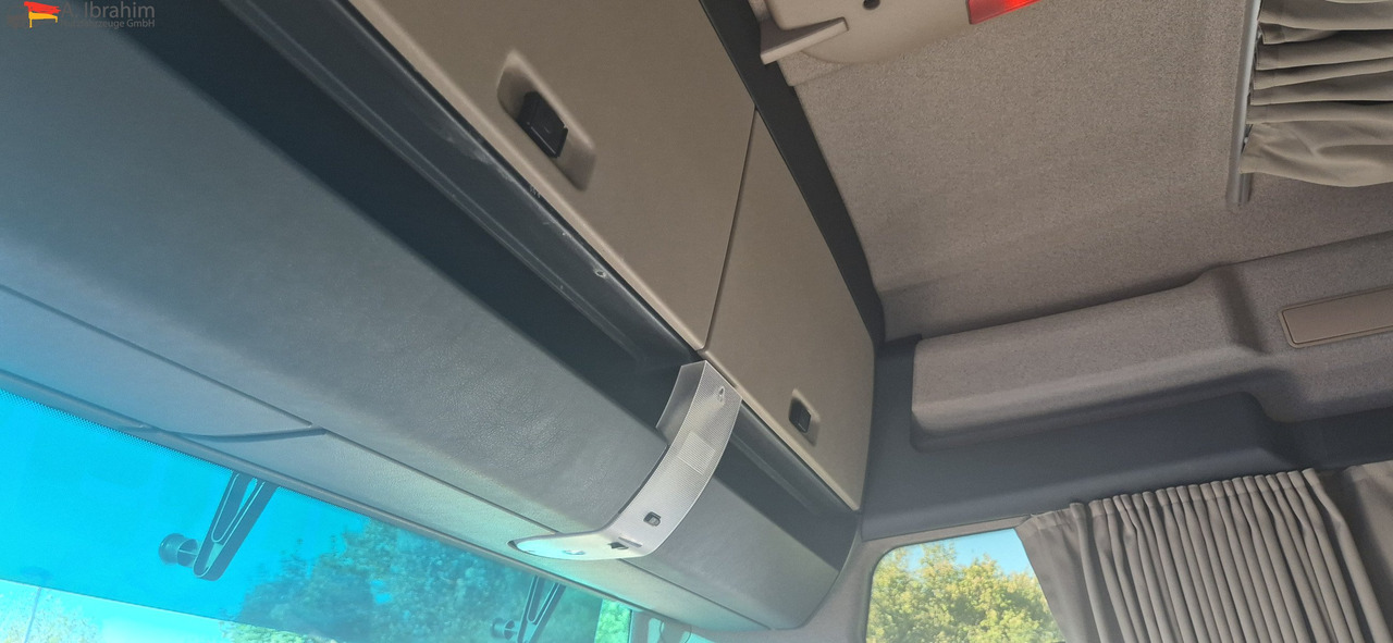 MAN TGX 18.500 Retarder | Standklima | XXL | 2x Tank | LED | deutsches Fahrzeug - Nyergesvontató: 5 kép. MAN TGX 18.500 Retarder | Standklima | XXL | 2x Tank | LED | deutsches Fahrzeug - Nyergesvontató: 5 kép.