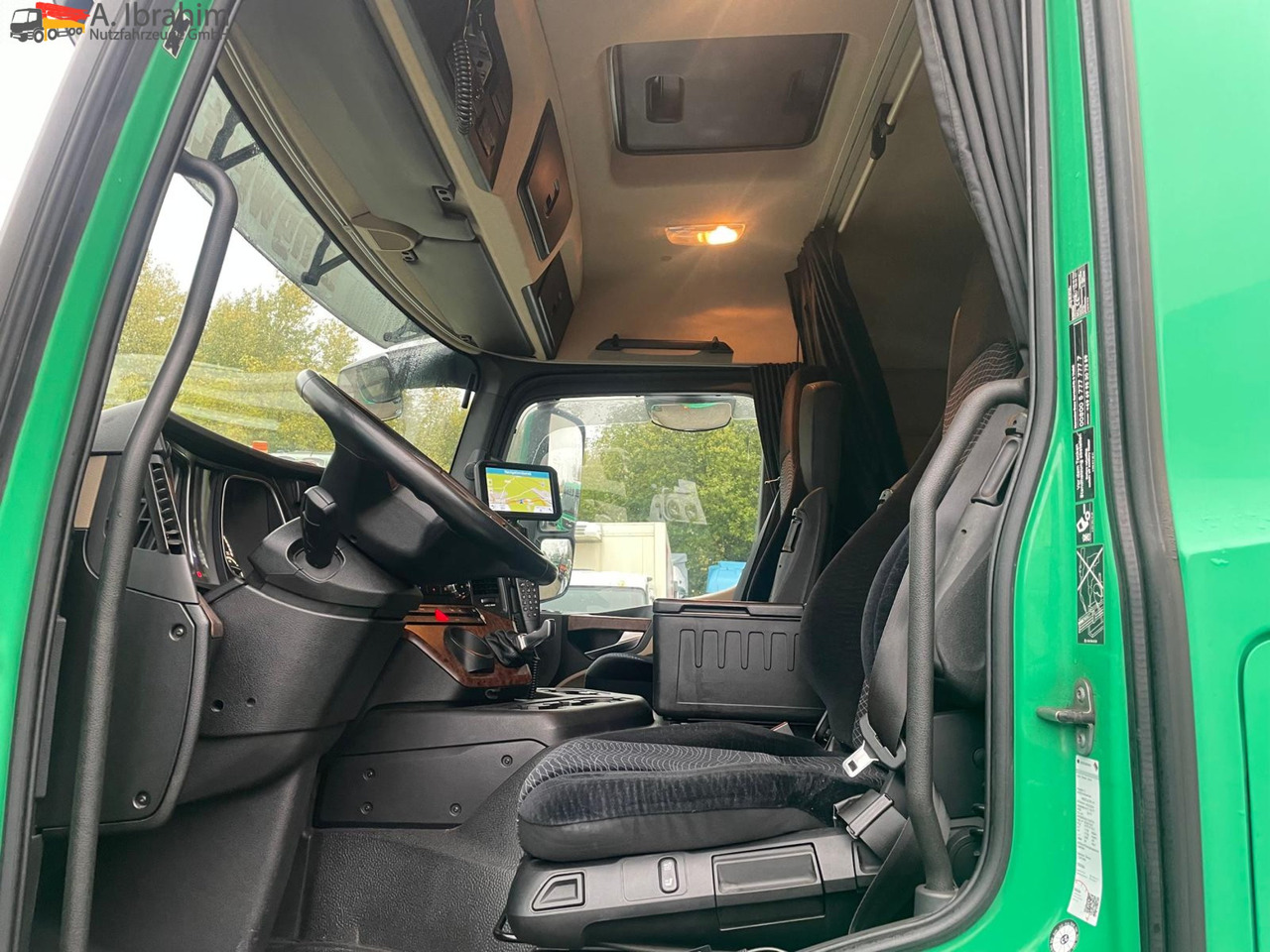 Mercedes-Benz 1836 Spoiler, Vollservice, Topzustand | Navigationsystem | Originalkilometer - Nyergesvontató: 4 kép. Mercedes-Benz 1836 Spoiler, Vollservice, Topzustand | Navigationsystem | Originalkilometer - Nyergesvontató: 4 kép.