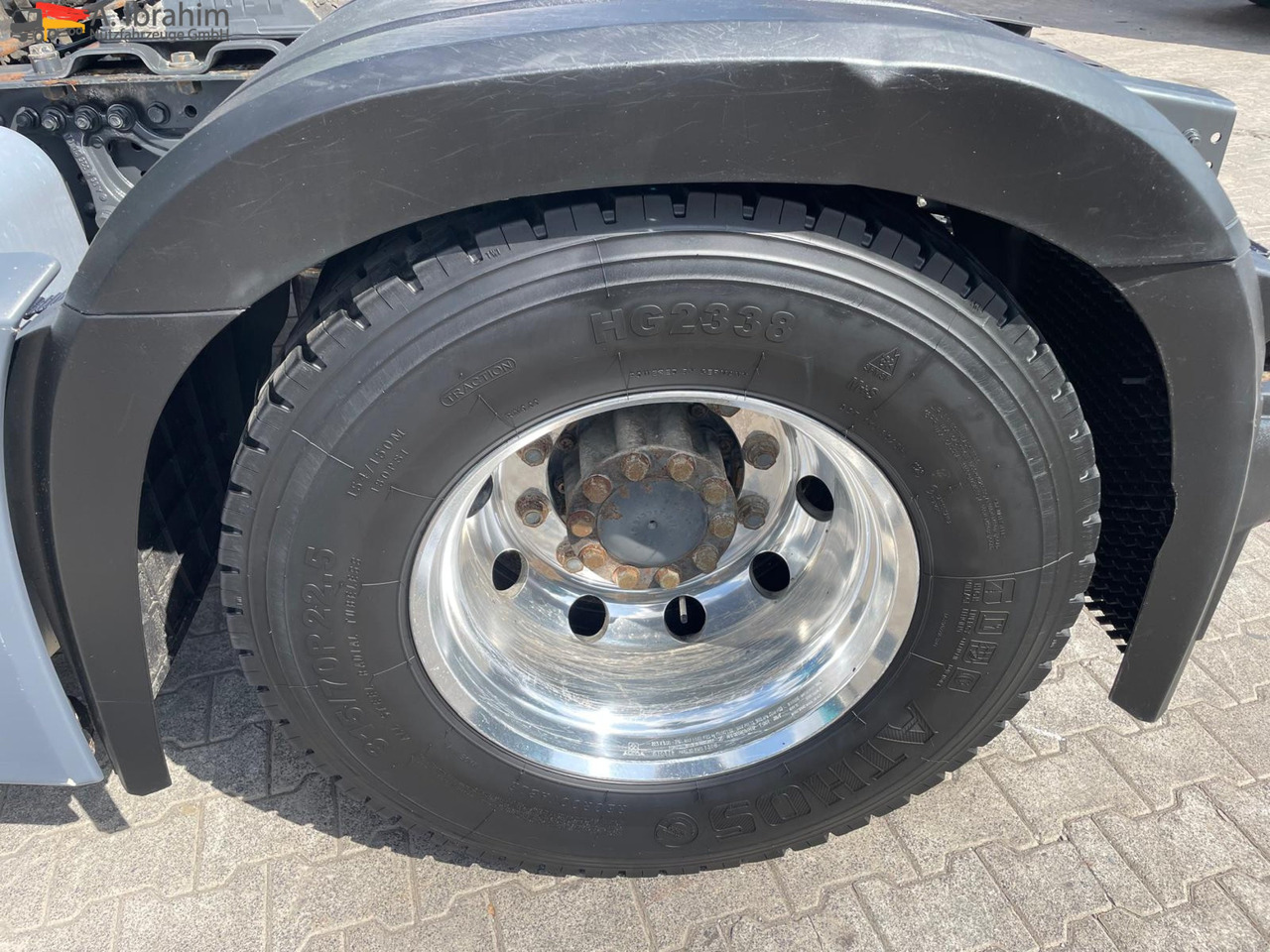 Mercedes-Benz 1845 Kipphydraulik, Retarder, Kompressor 4x2 - Nyergesvontató: 4 kép. Mercedes-Benz 1845 Kipphydraulik, Retarder, Kompressor 4x2 - Nyergesvontató: 4 kép.