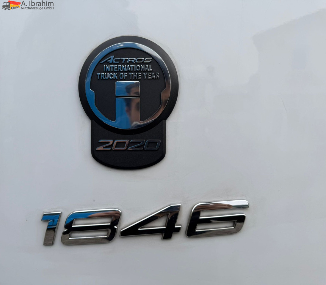 Mercedes-Benz Actros 1846LS Streamspace | Retarder | Euro 6d | Blatt Luft | Original Kilometer - Nyergesvontató: 4 kép. Mercedes-Benz Actros 1846LS Streamspace | Retarder | Euro 6d | Blatt Luft | Original Kilometer - Nyergesvontató: 4 kép.