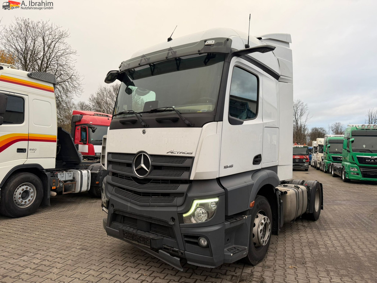 Mercedes-Benz Actros 1846LS Streamspace | Retarder | Klima | Blatt Luft | 4x2 - Nyergesvontató: 1 kép. Mercedes-Benz Actros 1846LS Streamspace | Retarder | Klima | Blatt Luft | 4x2 - Nyergesvontató: 1 kép.