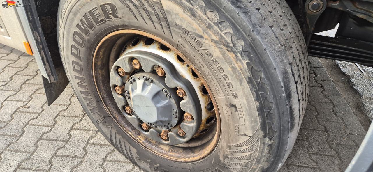 Mercedes-Benz DB 2853 4x4x2H Retarder - Nyergesvontató: 5 kép. Mercedes-Benz DB 2853 4x4x2H Retarder - Nyergesvontató: 5 kép.