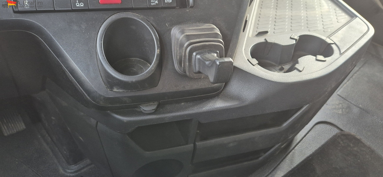 Mercedes-Benz DB 2853 4x4x2H Retarder - Nyergesvontató: 2 kép. Mercedes-Benz DB 2853 4x4x2H Retarder - Nyergesvontató: 2 kép.