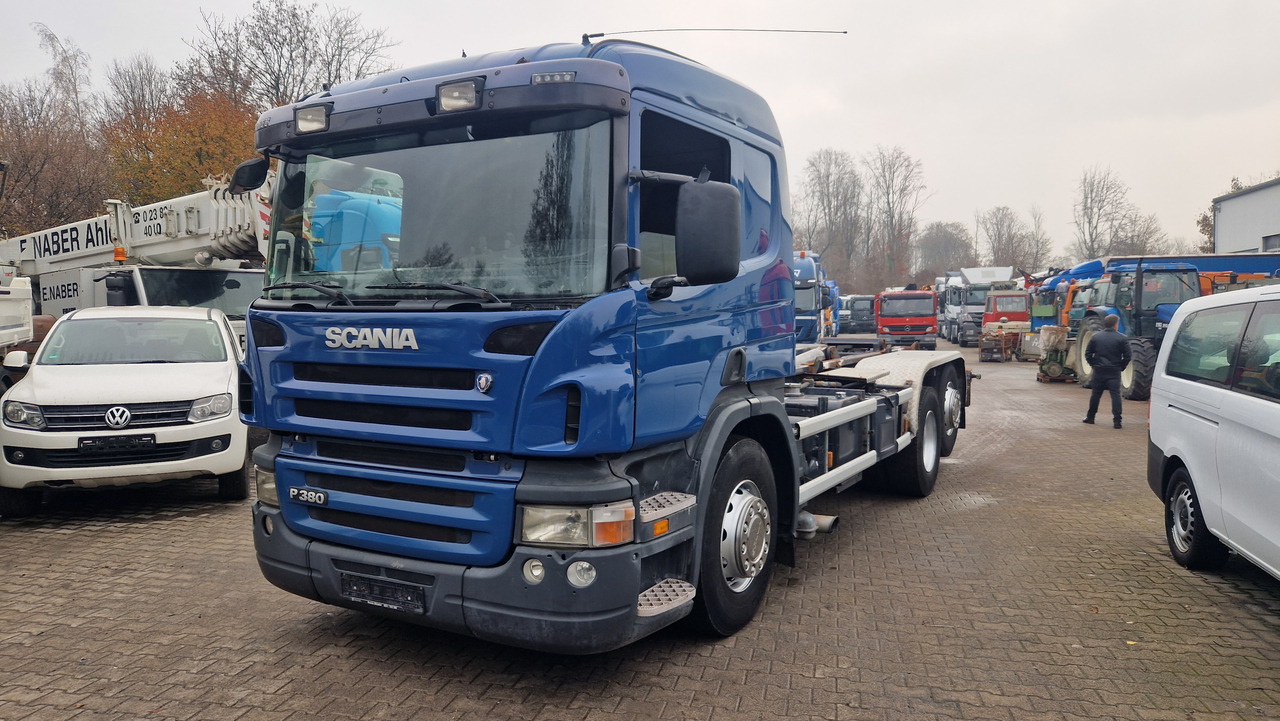 Scania P380 VDL Haken Lenk-Liftachse - Horgos rakodó teherautó: 1 kép. Scania P380 VDL Haken Lenk-Liftachse - Horgos rakodó teherautó: 1 kép.