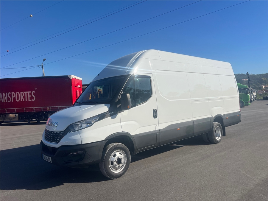 Iveco 35C16 - Furgon: 1 kép. Iveco 35C16 - Furgon: 1 kép.