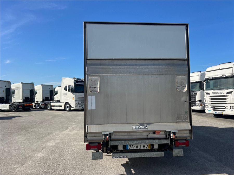 Iveco daily 35-180 - Hűtős kisteherautó: 5 kép. Iveco daily 35-180 - Hűtős kisteherautó: 5 kép.