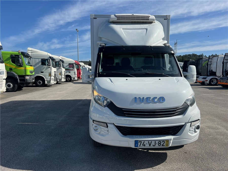 Iveco daily 35-180 - Hűtős kisteherautó: 2 kép. Iveco daily 35-180 - Hűtős kisteherautó: 2 kép.