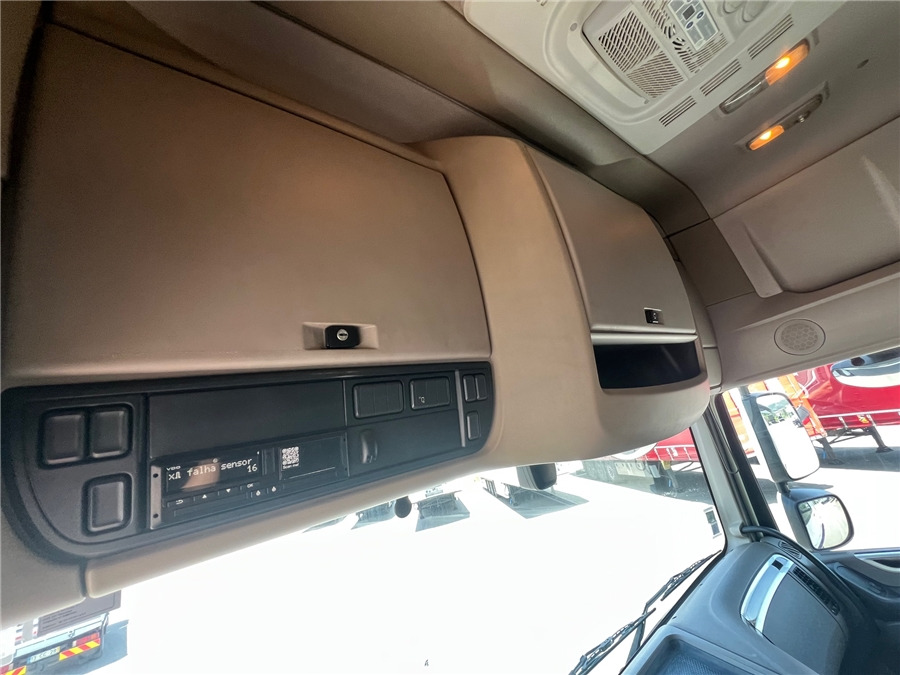 Nyergesvontató DAF XF 480 FT: 17 kép.
