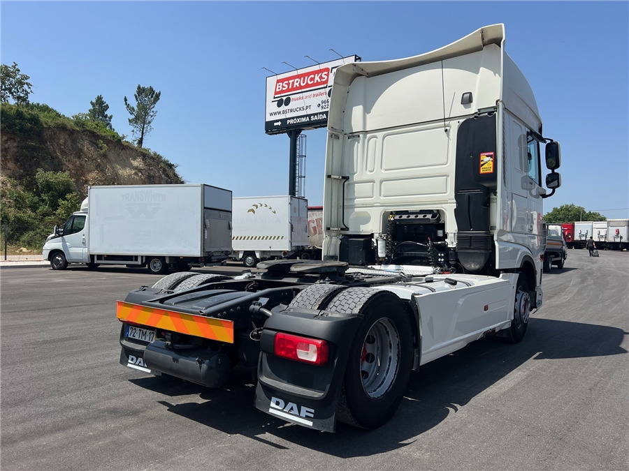 DAF XF 480 FT - Nyergesvontató: 4 kép. DAF XF 480 FT - Nyergesvontató: 4 kép.