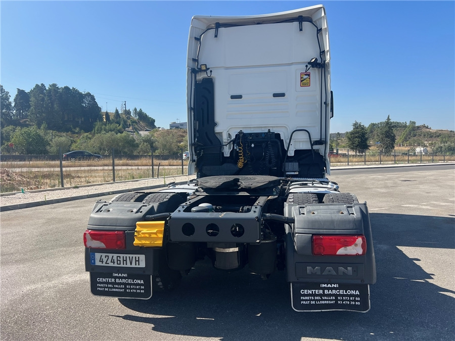 MAN TGX 18.480 - Nyergesvontató: 5 kép. MAN TGX 18.480 - Nyergesvontató: 5 kép.