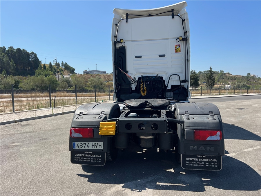MAN TGX 18.480 - Nyergesvontató: 5 kép. MAN TGX 18.480 - Nyergesvontató: 5 kép.