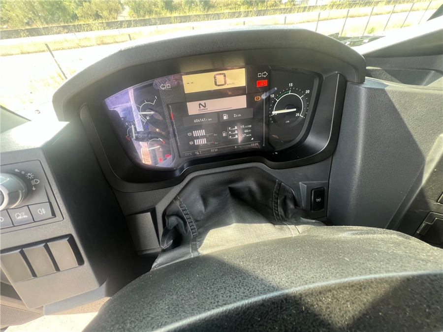 Renault C 460 lízing Renault C 460: 18 kép.