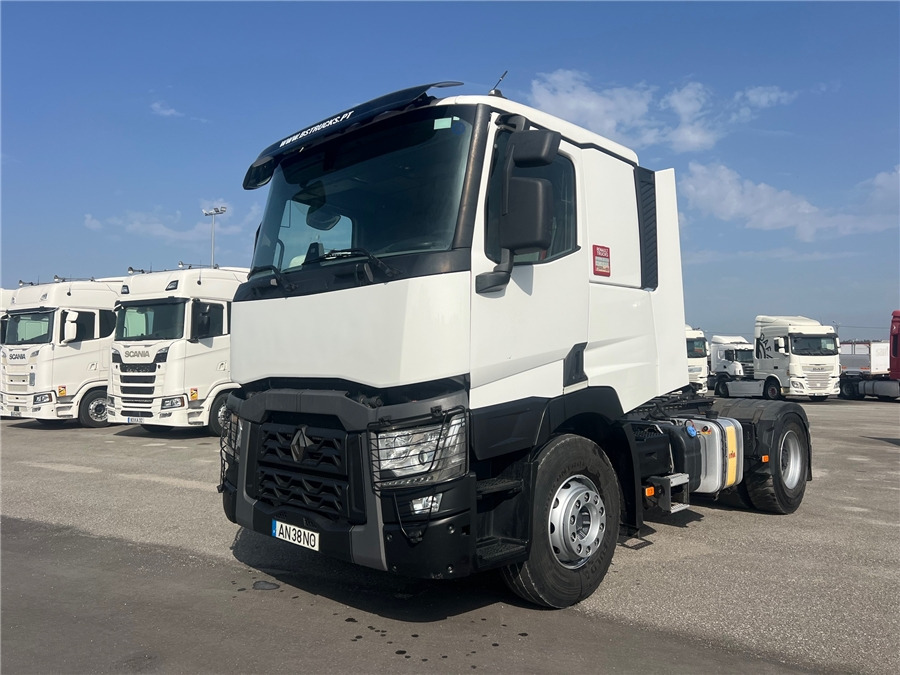 Renault C 460 - Nyergesvontató: 1 kép. Renault C 460 - Nyergesvontató: 1 kép.