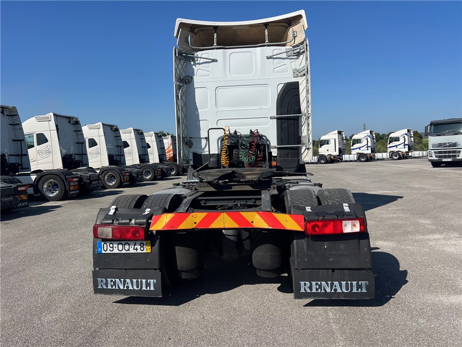 Renault PREMIUM - Nyergesvontató: 5 kép. Renault PREMIUM - Nyergesvontató: 5 kép.