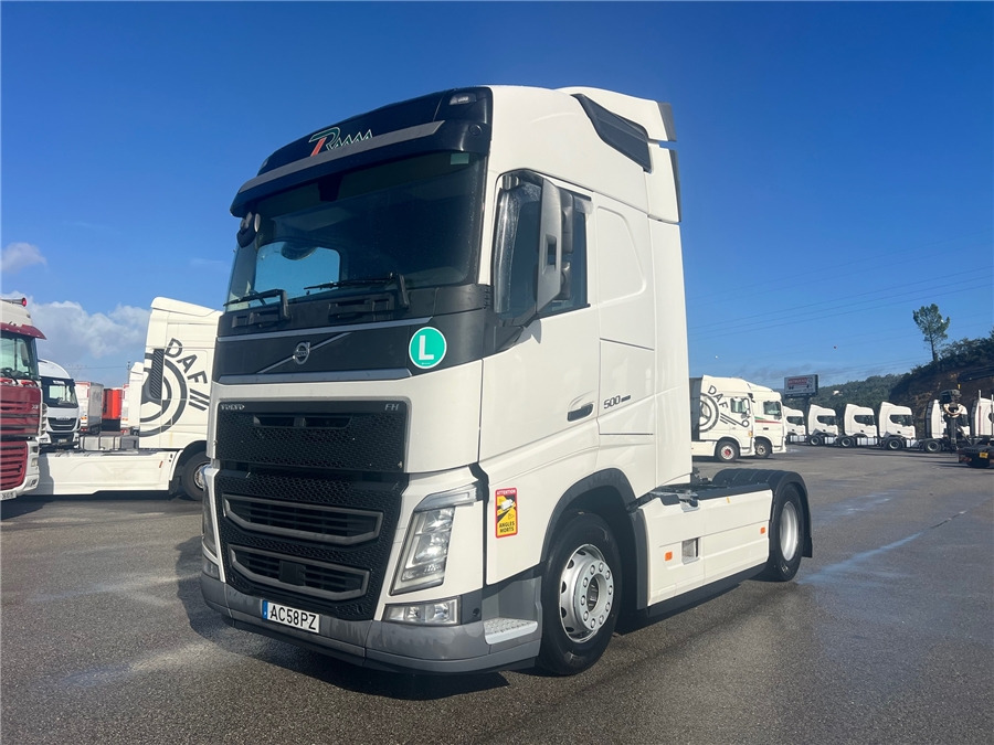 Volvo FH500 / RETARDER / IPARKCOOL - Nyergesvontató: 1 kép. Volvo FH500 / RETARDER / IPARKCOOL - Nyergesvontató: 1 kép.