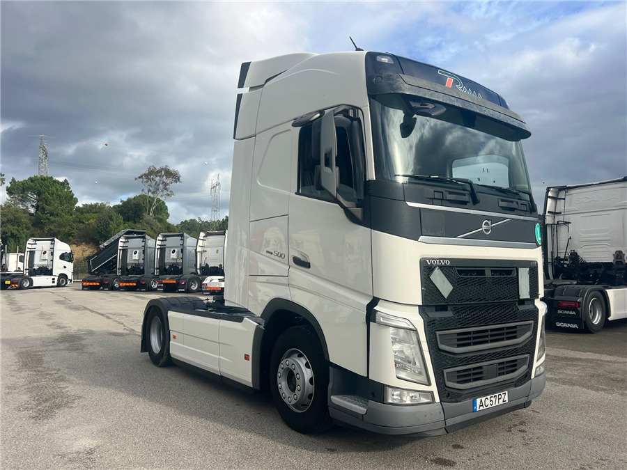 Volvo FH500 / RETARDER / IPARKCOOL - Nyergesvontató: 3 kép. Volvo FH500 / RETARDER / IPARKCOOL - Nyergesvontató: 3 kép.