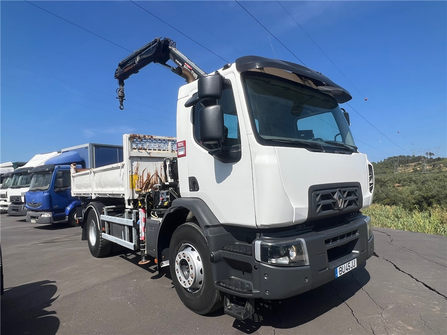 Renault C 320 P - Billenőplatós teherautó: 1 kép. Renault C 320 P - Billenőplatós teherautó: 1 kép.