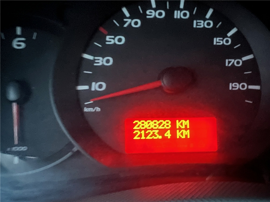 Hűtős kisteherautó Renault Master: 11 kép.